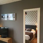 Ξενοδοχείο με διαμερίσματα La Maison Blanche 4*