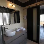 La Maison Blanche Ξενοδοχείο με διαμερίσματα 4*