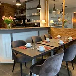 Ξενοδοχείο με διαμερίσματα La Maison Blanche Sangatte