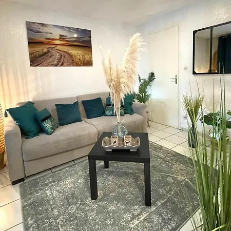 La Maison Blanche Apart-hotel Sangatte