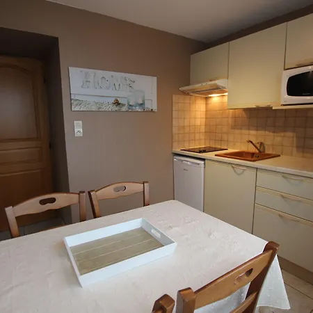 La Maison Blanche Aparthotel 4*