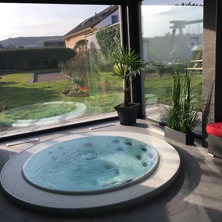 La Maison Blanche Apartmanhotel Sangatte