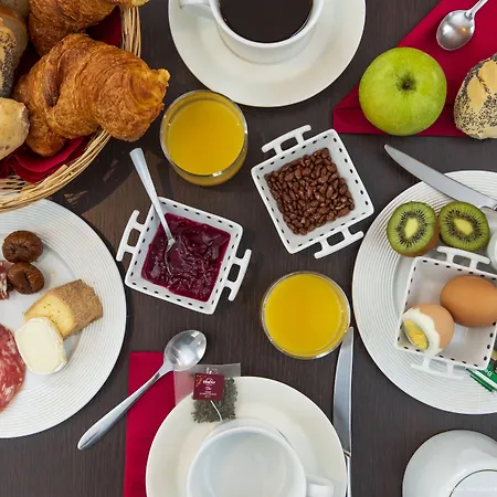 Apartmanhotel La Maison Blanche 4*