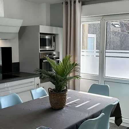 Ξενοδοχείο με διαμερίσματα La Maison Blanche