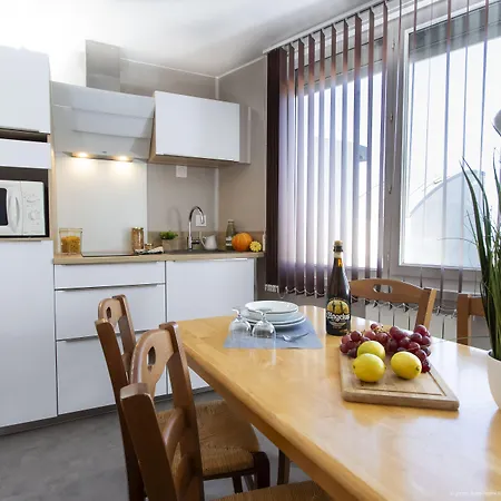 Ξενοδοχείο με διαμερίσματα La Maison Blanche 4*