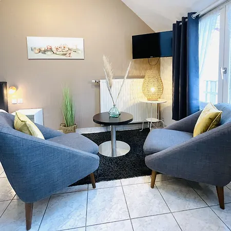 La Maison Blanche Ξενοδοχείο με διαμερίσματα 4*