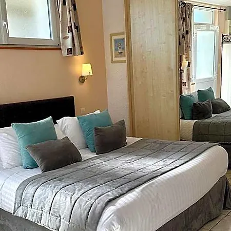 Ξενοδοχείο με διαμερίσματα La Maison Blanche 4*