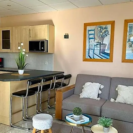 La Maison Blanche Ξενοδοχείο με διαμερίσματα 4*