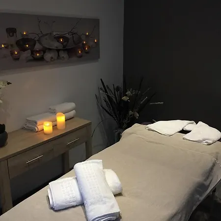 La Maison Blanche Ξενοδοχείο με διαμερίσματα Sangatte