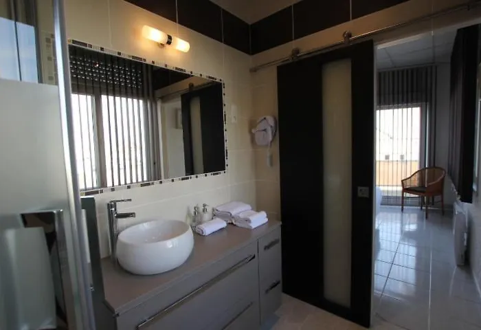 La Maison Blanche Hotel apartamentowy 4*